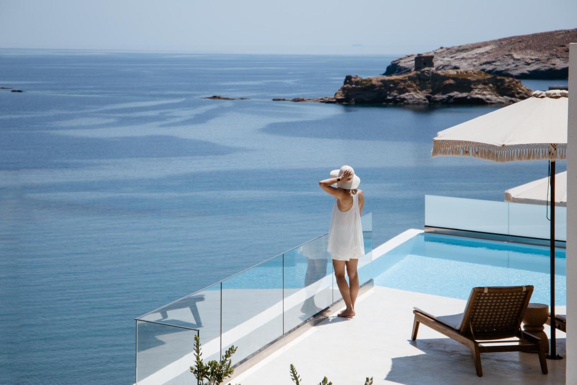 Golden Vista, Beachfront Suites By Explore Andros Exteriör bild