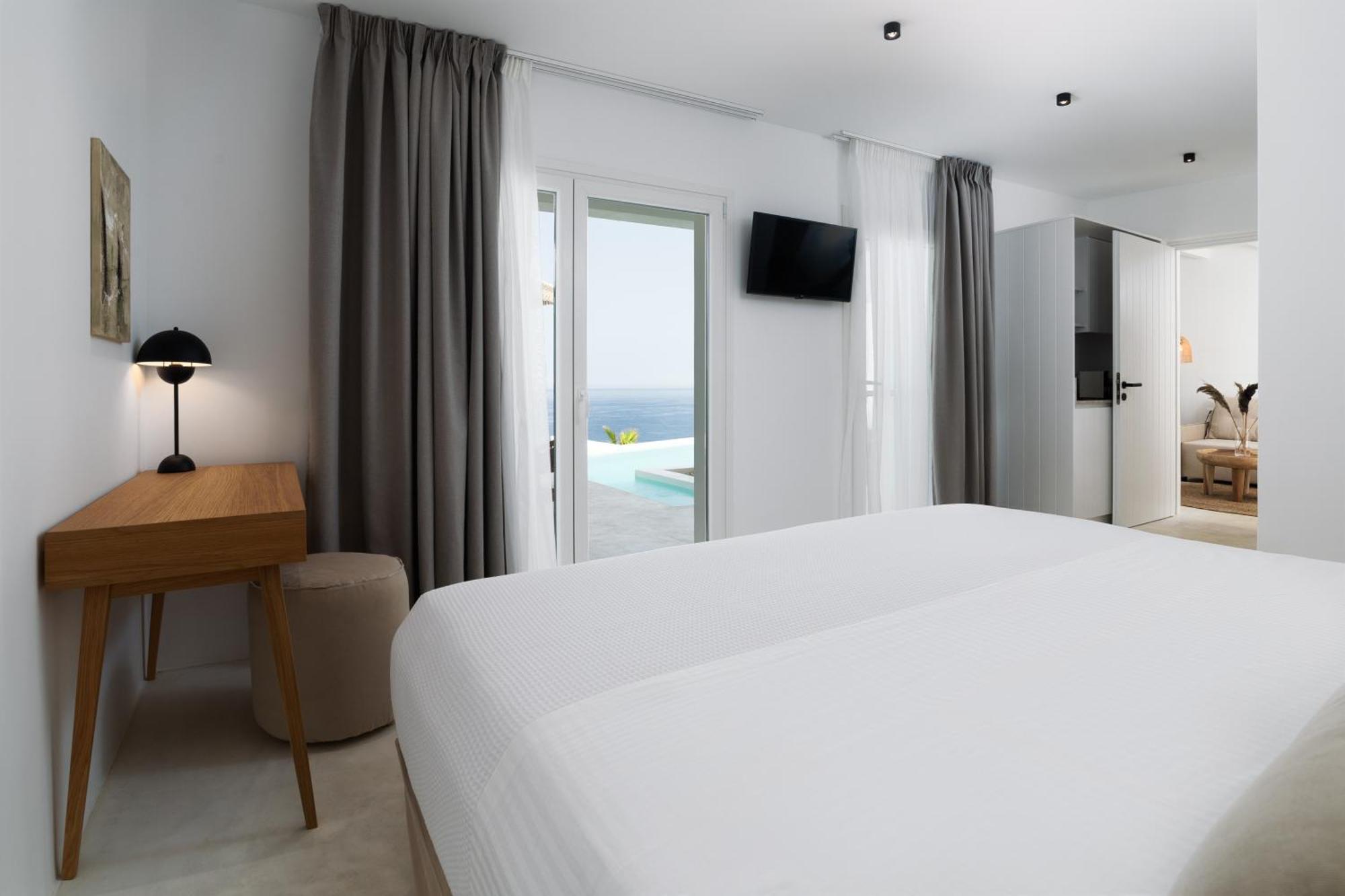 Golden Vista, Beachfront Suites By Explore Andros Exteriör bild
